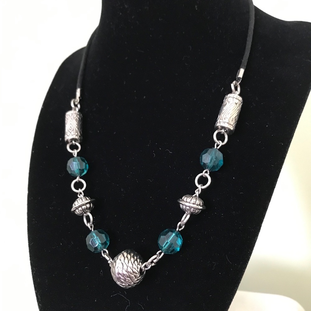 FREE W BUNDLE - Beaded Metal & Green Choker Necklace